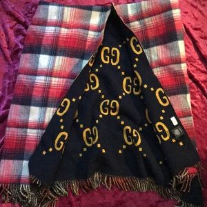Gucci Reversible GG Wool Poncho